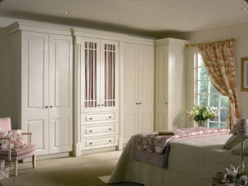 Prague / Ivory Wardrobe